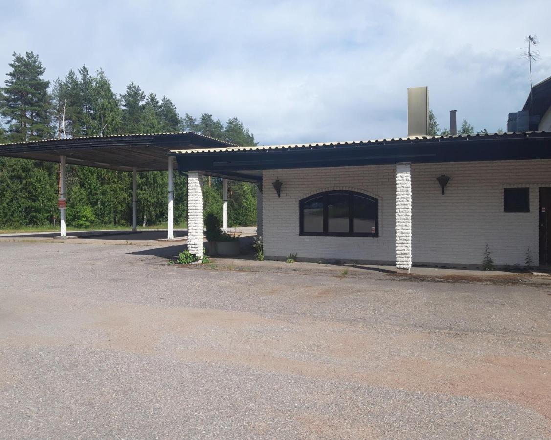 Jaalan Tienristi Motel Kouvola Buitenkant foto